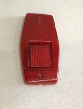 H883/  Peugeot 304 Rücklicht