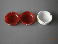 Aschenbecvher Glas/Kunststoff von West und ARAG