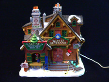 Lemax Weihnachtsdorf Winter Sporthaus beleuchtetes Haus von 2012 m OVP