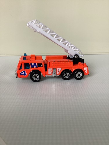 Matchbox fire engine - matchbox,