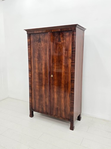 8511-Biedermeier-Kleiderkasten