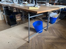 Bürotisch höhenverstellbar mit Eiermann-Gestell