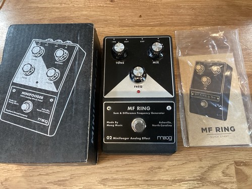 Moog 102 moogerfooger - moog,