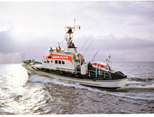 AK Seenotkreuzer 23 m mit Tochterboot - EISWETTE FRITZ BEHRENS - DGzRS