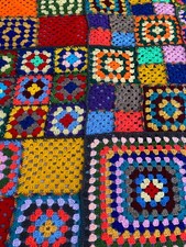 Häkeldecke Handarbeit Patchwork Kuscheldecke Geschenk Nostalgie Vintage neu