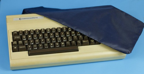 Staubschutzhaube dustcover c64 - staubschutzhaube/dustcover,