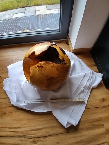 Große kugel aus - kugel, holz