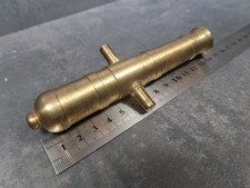 Massives Modell Kanonen Rohr