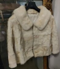 Weißes Lammfell mit