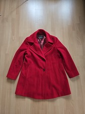 Roter Mantel 80% Schurwolle