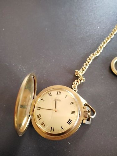 Goldfarbene taschenuhr - goldfarbene,