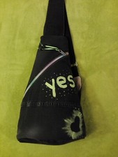 Crossbag Schultertasche Rucksack Dreiecksrucksack Jeans Upcycling YES Herz