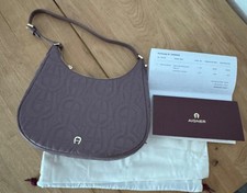 Trendige Aigner LOGO Tasche