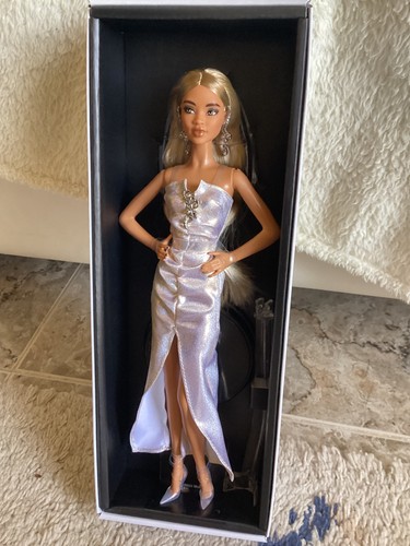 Barbie signature champagne - barbie,