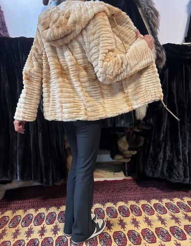 Nerzjacke mit kapuze geschoren - nerzjacke,