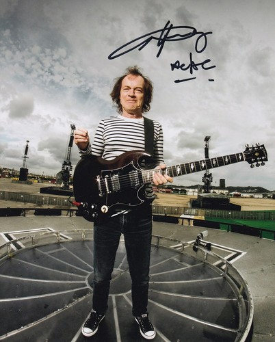 Angus young signed - angus,