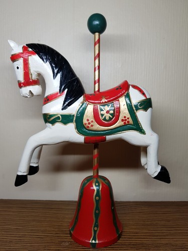 Karussellpferd - , ★