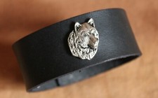 Lederarmband mit Wolfskopf, Leder, Druckknopf, diverse Längen Indianerschmuck, 