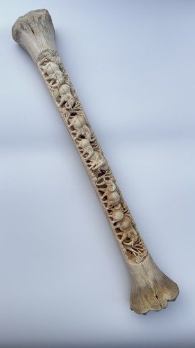 Handgeschnitzter