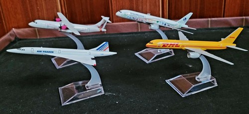 4er set modellflugzeuge - set,