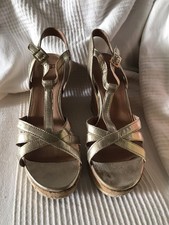 UGG Damen Keilabsatz Sandalen Neu Gr 40 Leder Gold Absatz 10 Komfort 