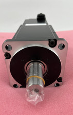 Yaskawa AC SERVO MOTOR SERIES SGM7A-10A7A6C   NEU    A 3048/51