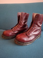 Dr. Martens 10 Loch Steel Toe