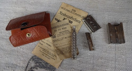 Alter rasierhobel etui mit - im,