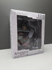 ASSASSINS CREED LEGACY COLLECTION FIGUR EZIO AUDITORE (MENTOR) UBI COLLECTIBLES