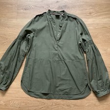 Modische Bluse von 820 Caliban Gr.38 grün