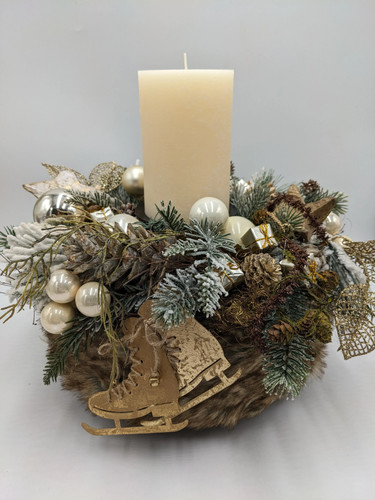 Weihnachtskranz kugel zapfen - weihnachtskranz,