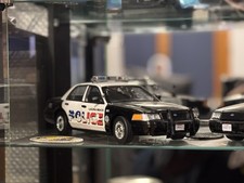 AUTOart 1:18 Ford Crown