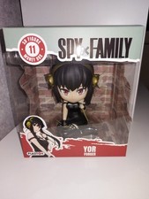 Yor Forger Figur Avon Plastoy