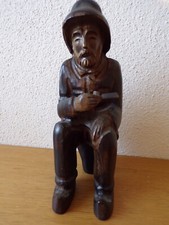 Biete einen  handgeschnitzten "Pfeifenraucher", ca. 24 cm hoch,  top erhalten