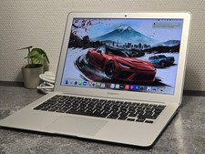 Apple MacBook Air 13" —