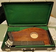 Zupfinstrument, Zither von