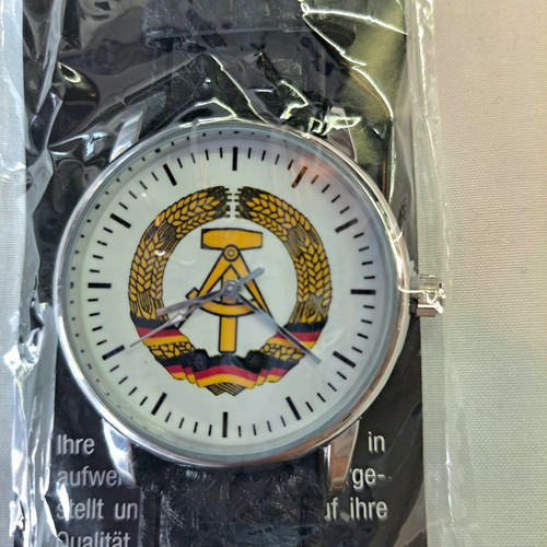 Ddr armbanduhr mit - ddr,