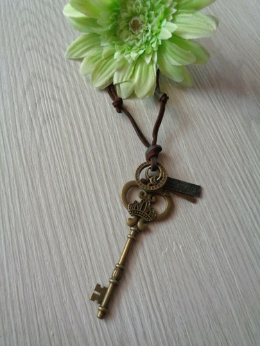 Lederbandkette