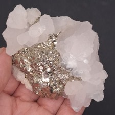 Pyrit mit Calcit, 10x7x5cm