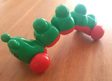 LEGO-DUPLO-Primo Rassel Raupe. rasseln federn fahren rot+grün