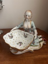 neundorf porzellan Figur Mit Schale 