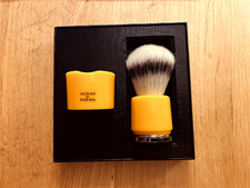 Acqua di Parma, Rasierpinsel mit Halter, Synthetik, gelb