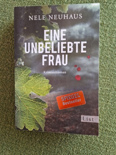 Eine unbeliebte frau - unbeliebte,