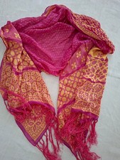 Seidenschal mit Muster und Fransen pink-gold