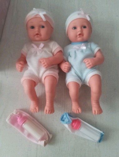 Puppe zwillinge junge und - puppe,