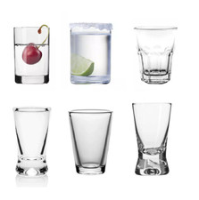 Set mit 6 Wodkagläsern