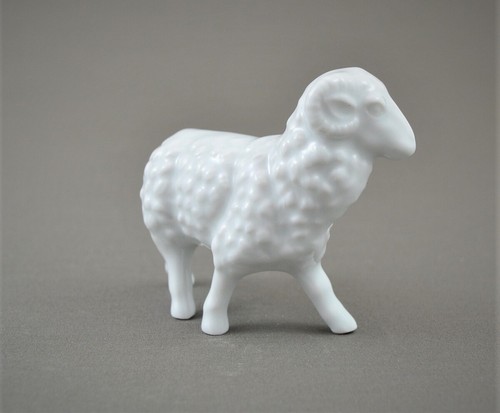 Krippenfigur lamm schafbock - krippenfigur,