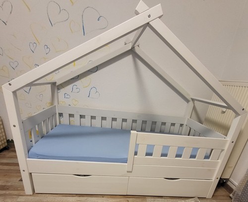 kinderbett