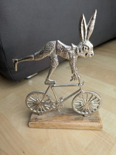 Deko hase auf fahrrad - hase, ostern