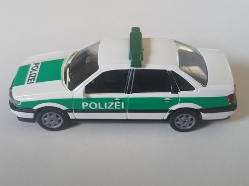 Polizeiwagen passat 104 6 - vw, 104/6